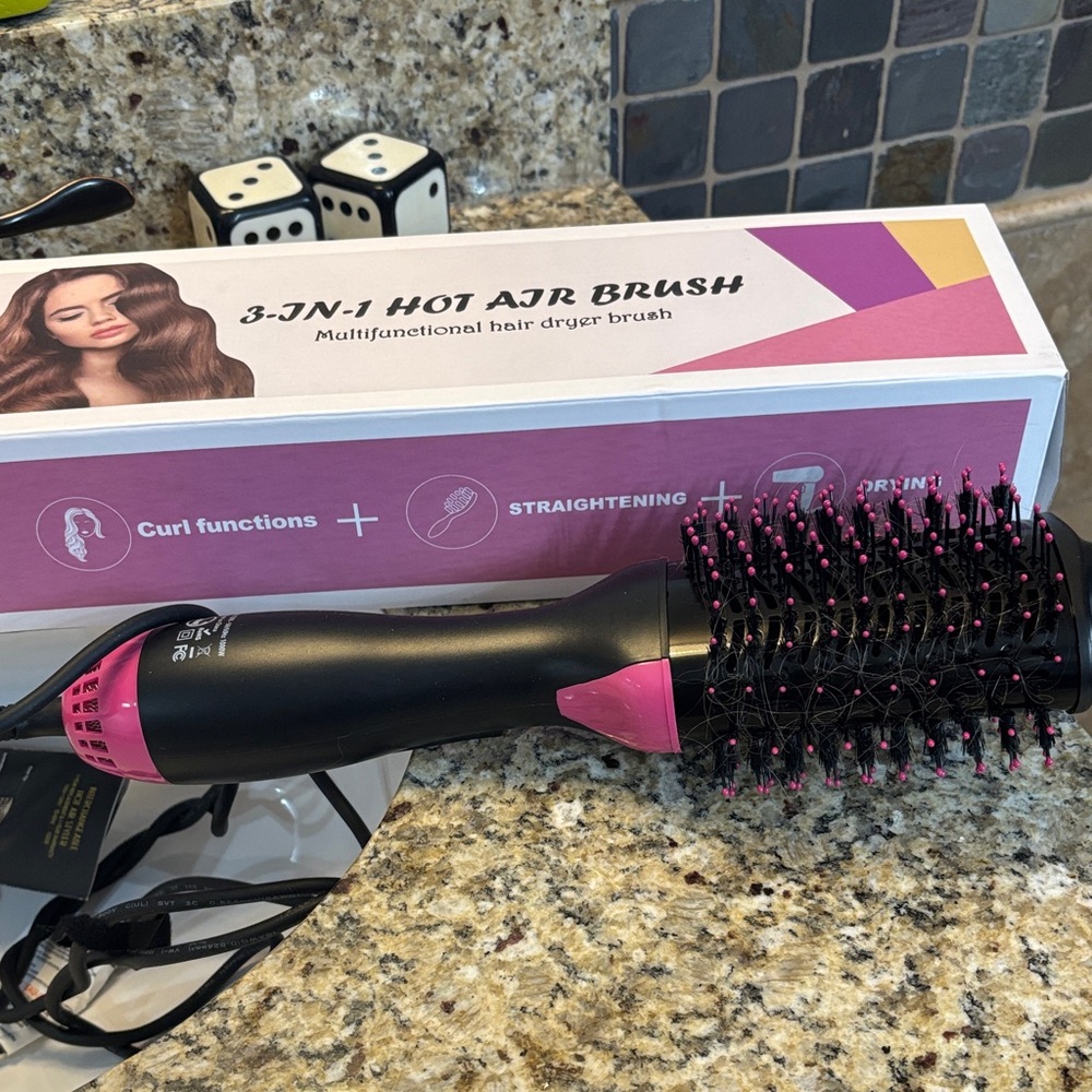 Versatile 3-in-1 Hot Air Brush - Black and Pink